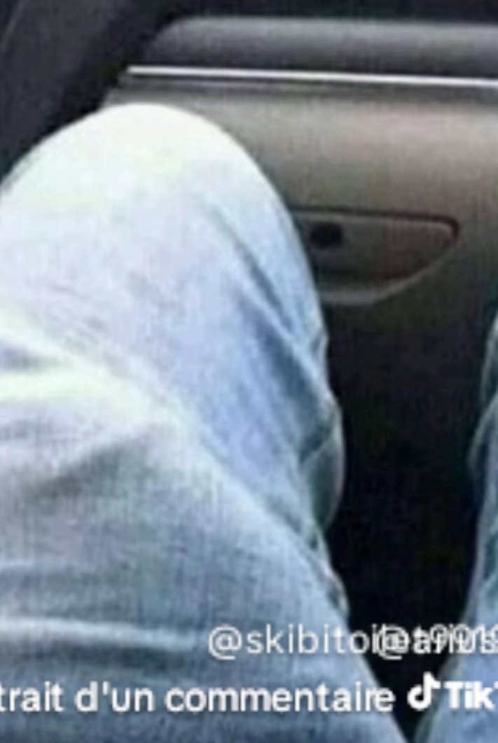 goutetonminou de Paris, France